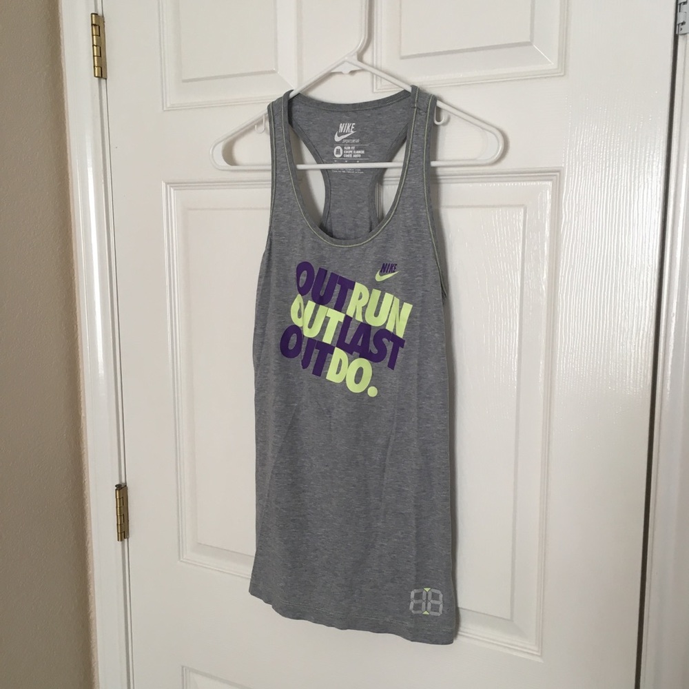 Nike running tank top women’s size medium